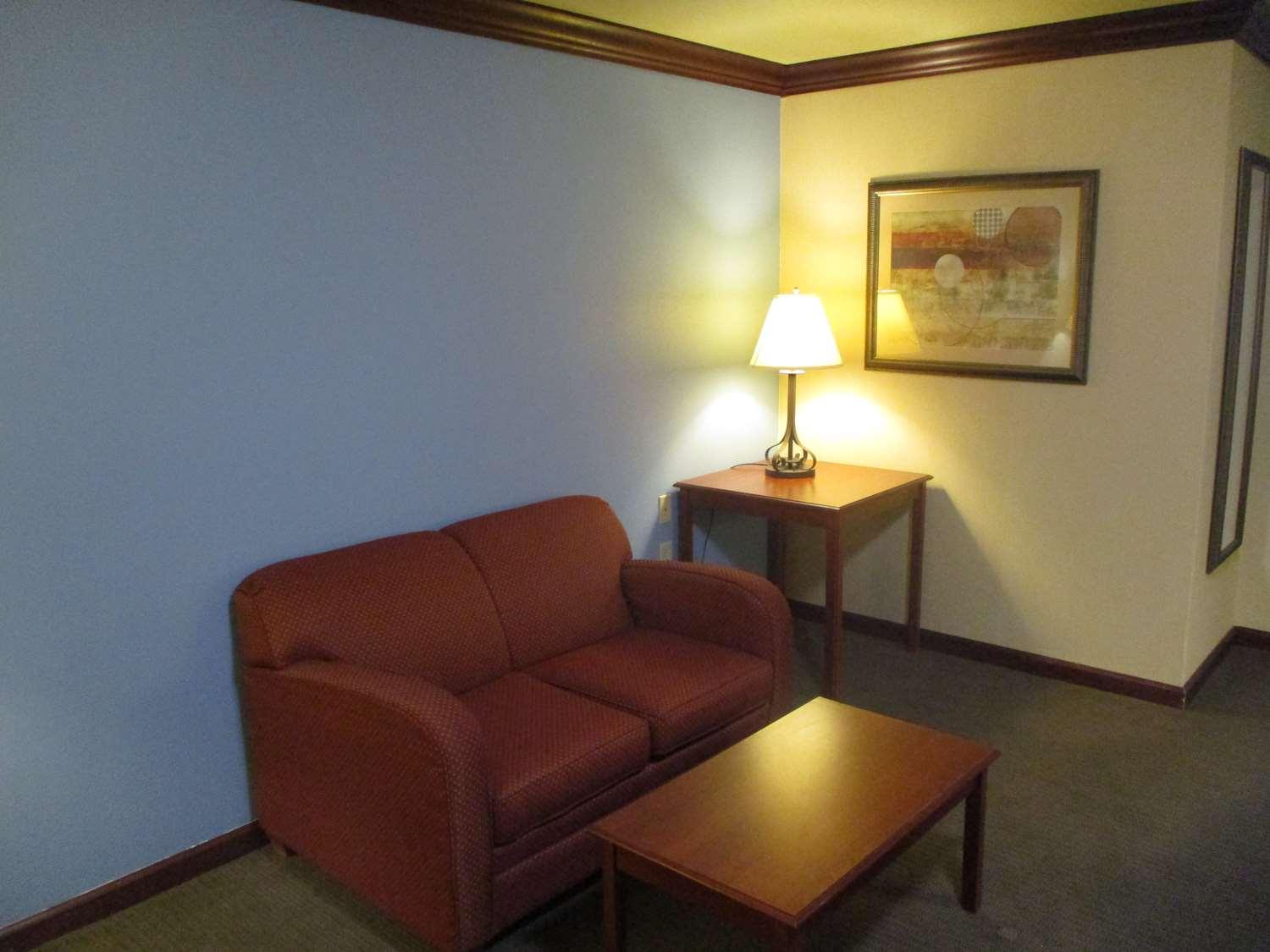 Best Western Coffeyville Central Business District Inn And Suites エクステリア 写真