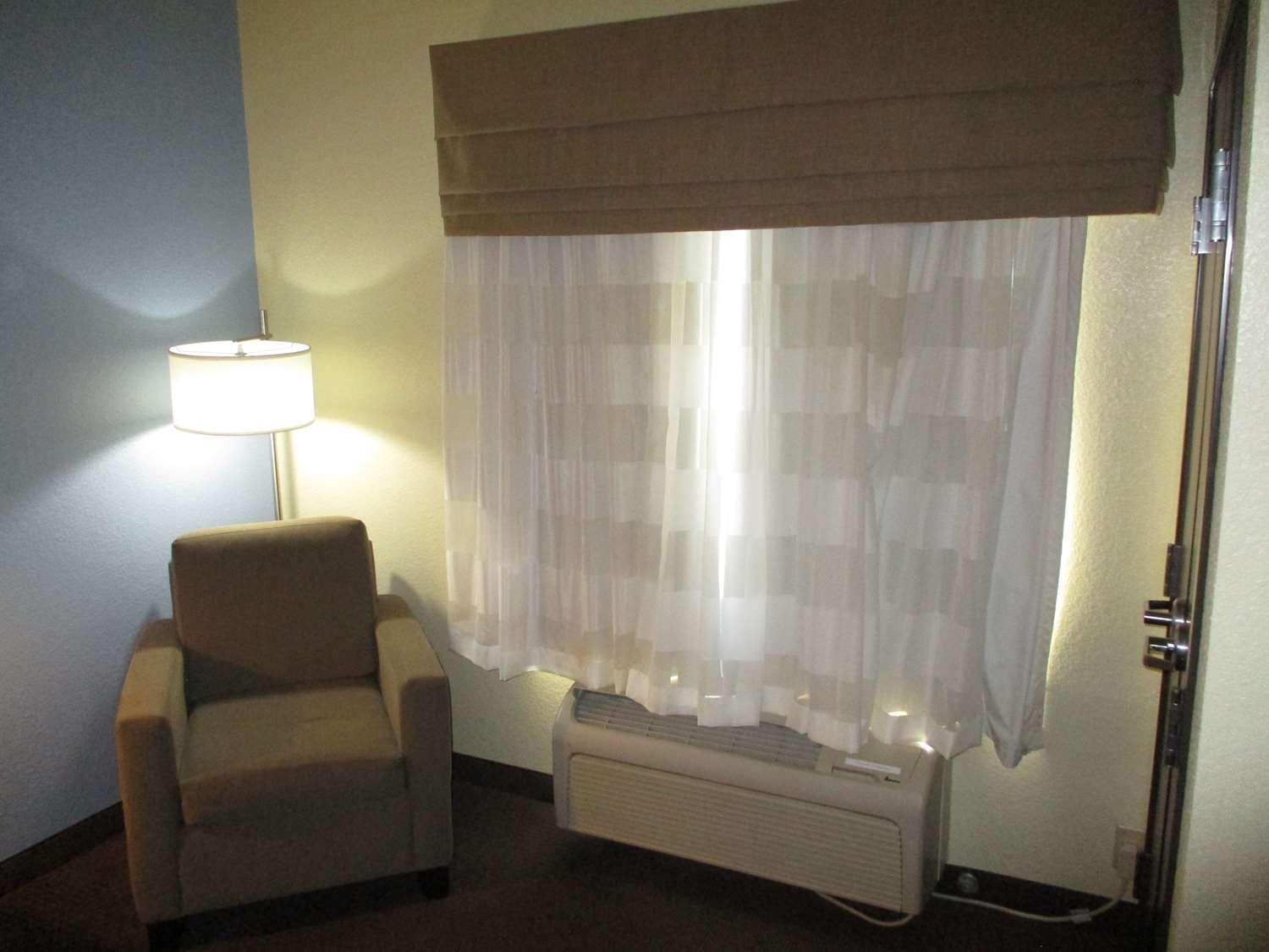 Best Western Coffeyville Central Business District Inn And Suites エクステリア 写真