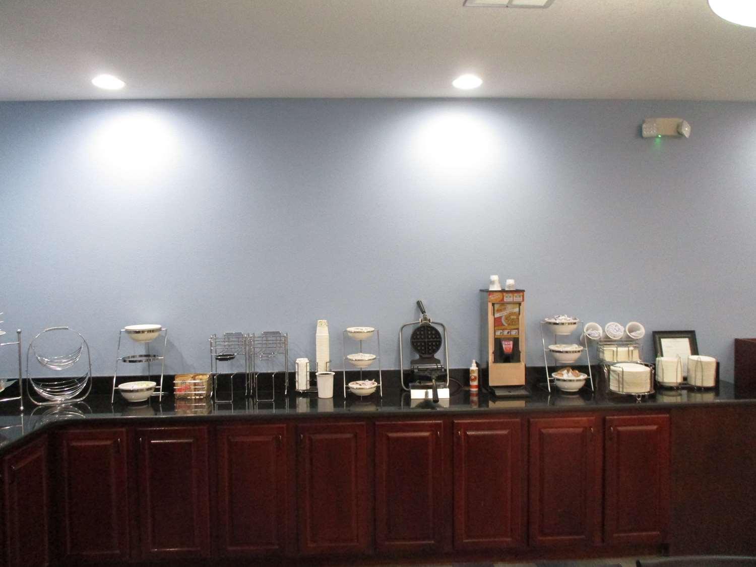 Best Western Coffeyville Central Business District Inn And Suites エクステリア 写真