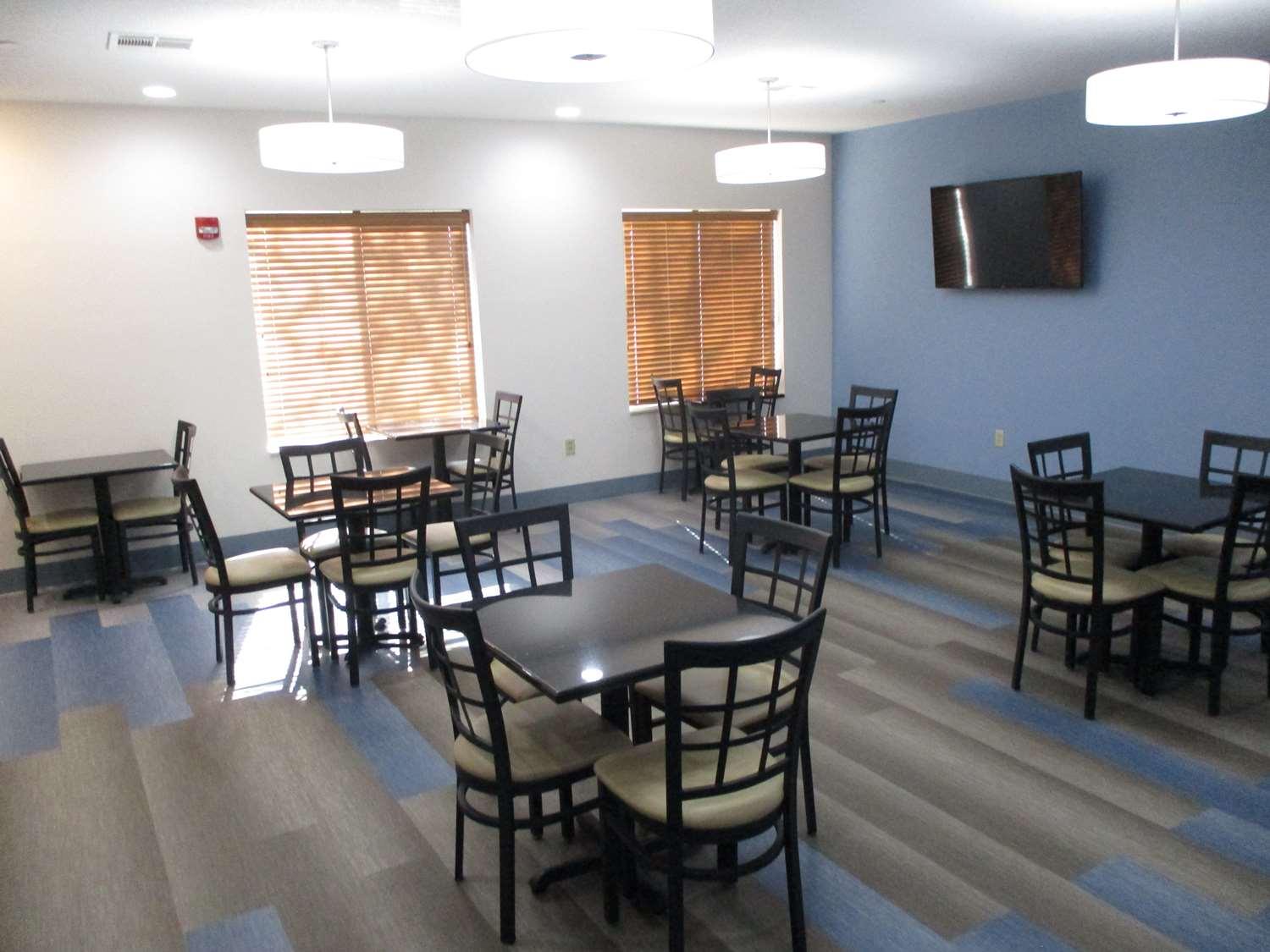 Best Western Coffeyville Central Business District Inn And Suites エクステリア 写真