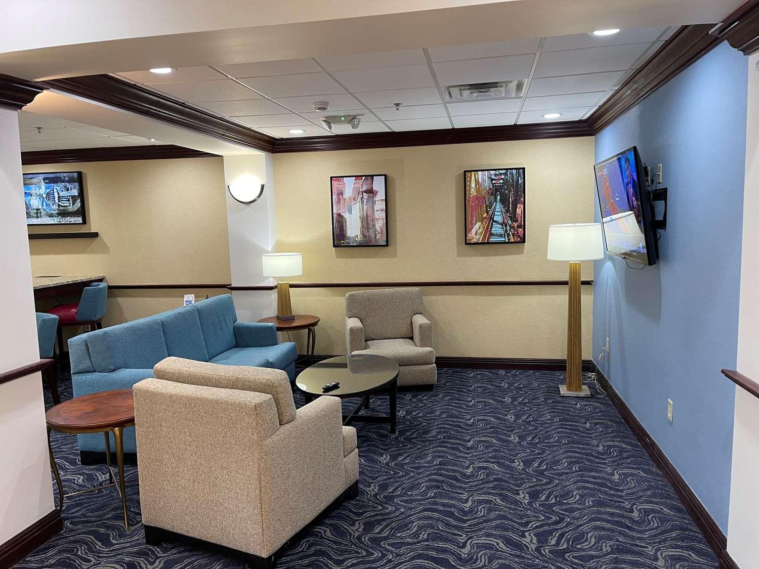 Best Western Coffeyville Central Business District Inn And Suites エクステリア 写真