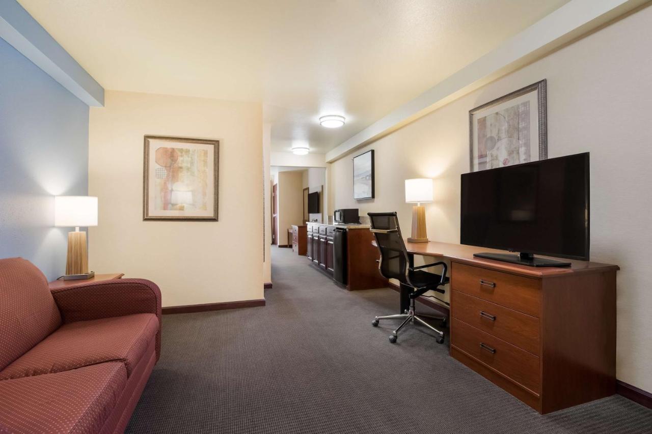 Best Western Coffeyville Central Business District Inn And Suites エクステリア 写真