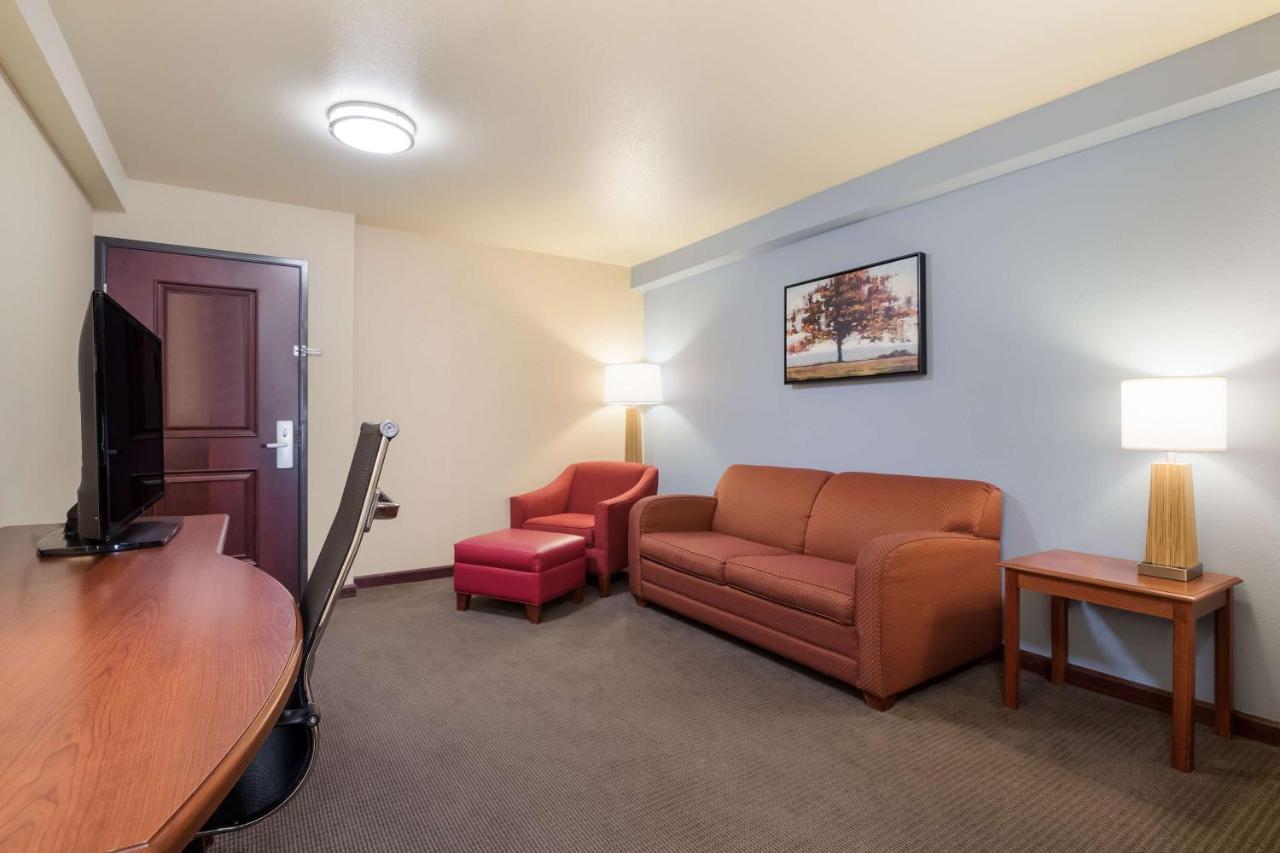Best Western Coffeyville Central Business District Inn And Suites エクステリア 写真